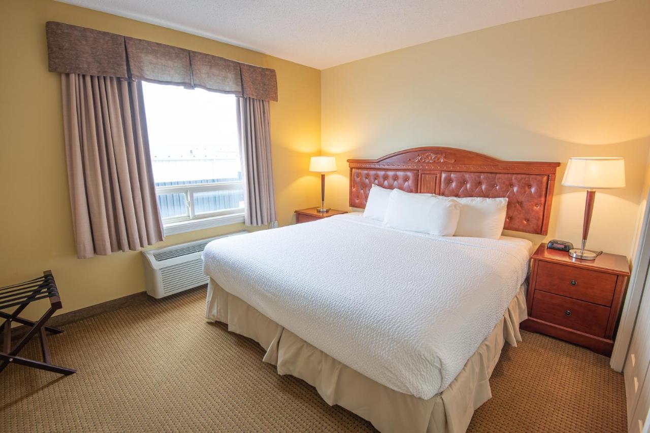 Days Inn By Wyndham Bonnyville Buitenkant foto