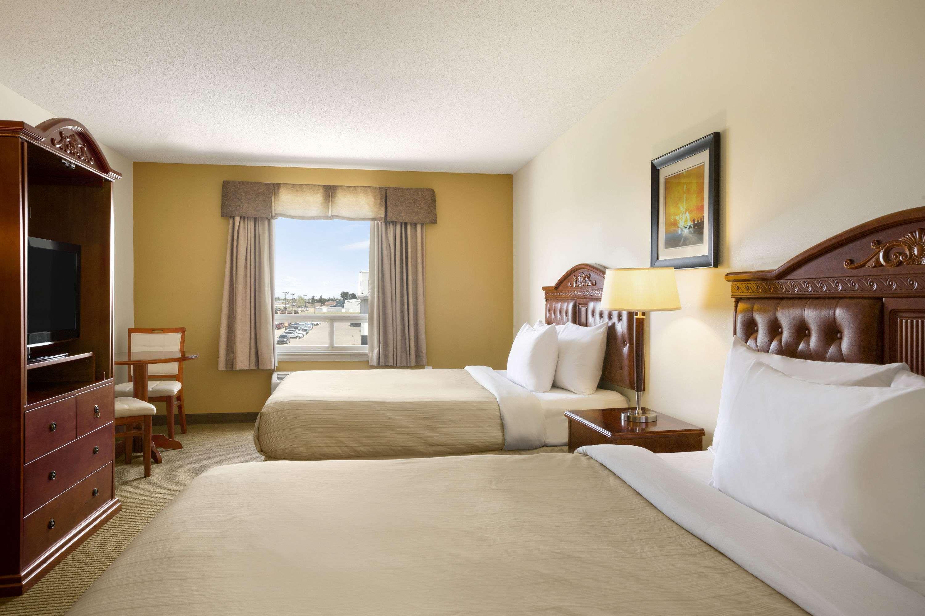 Days Inn By Wyndham Bonnyville Buitenkant foto