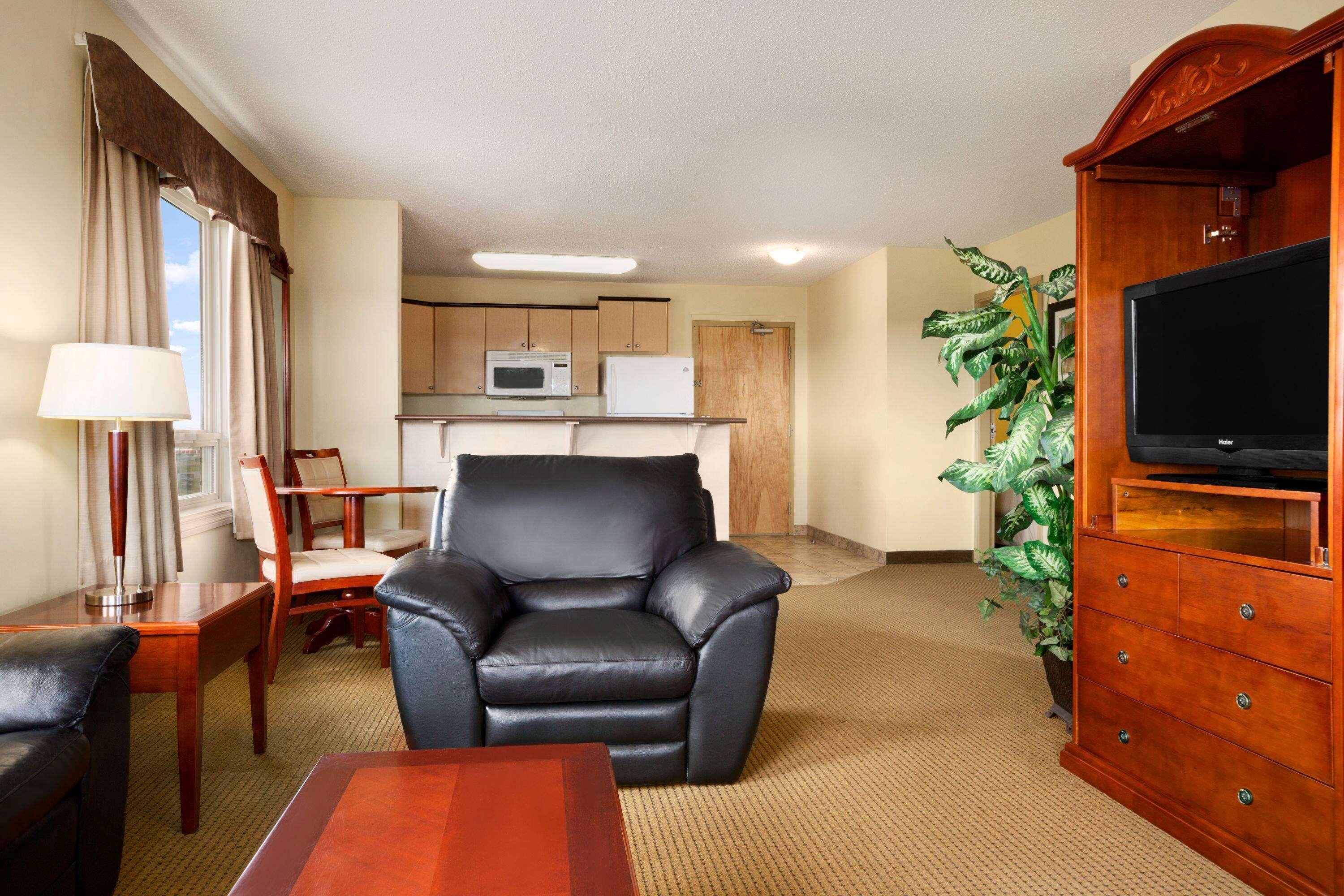 Days Inn By Wyndham Bonnyville Buitenkant foto